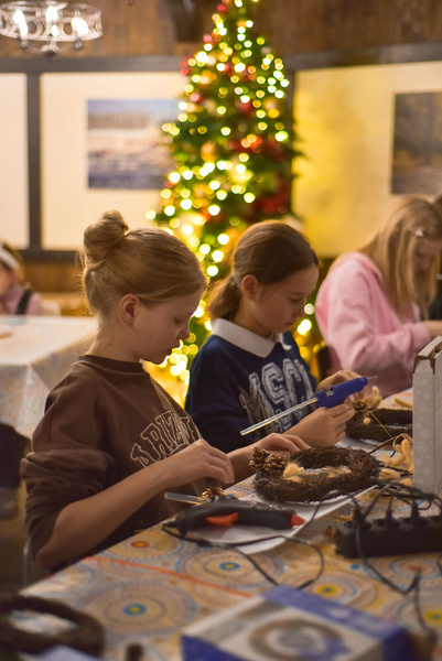 Мастер-класс «Луна в рамке» от Опилкино