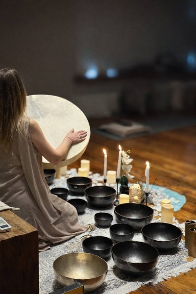 Весна, цветы и комплименты