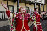 Празднование Пасхи в Одинцовском парке культуры, спорта и отдыха